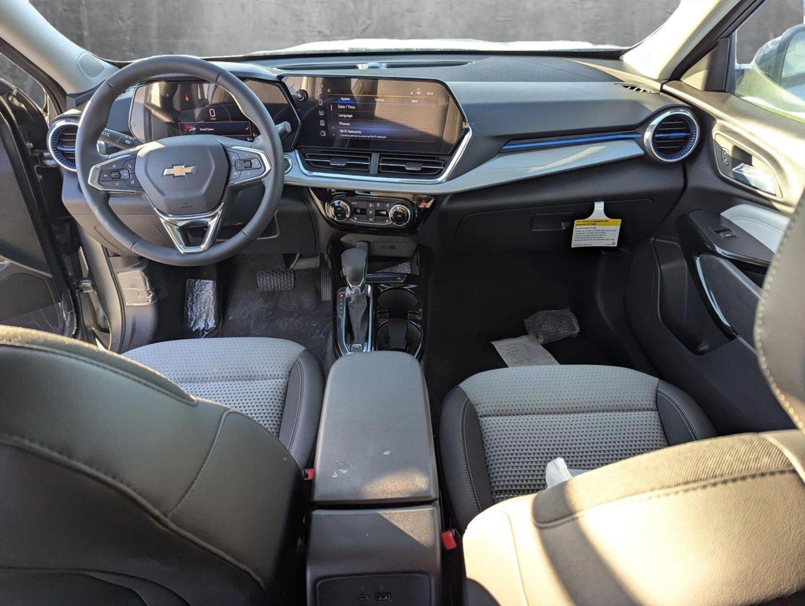 2024 Chevrolet Trax Vehicle Photo in PEMBROKE PINES, FL 33024-6534