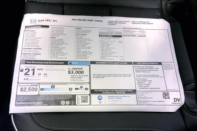 2025 Buick Enclave Vehicle Photo in KANSAS CITY, MO 64114-4545