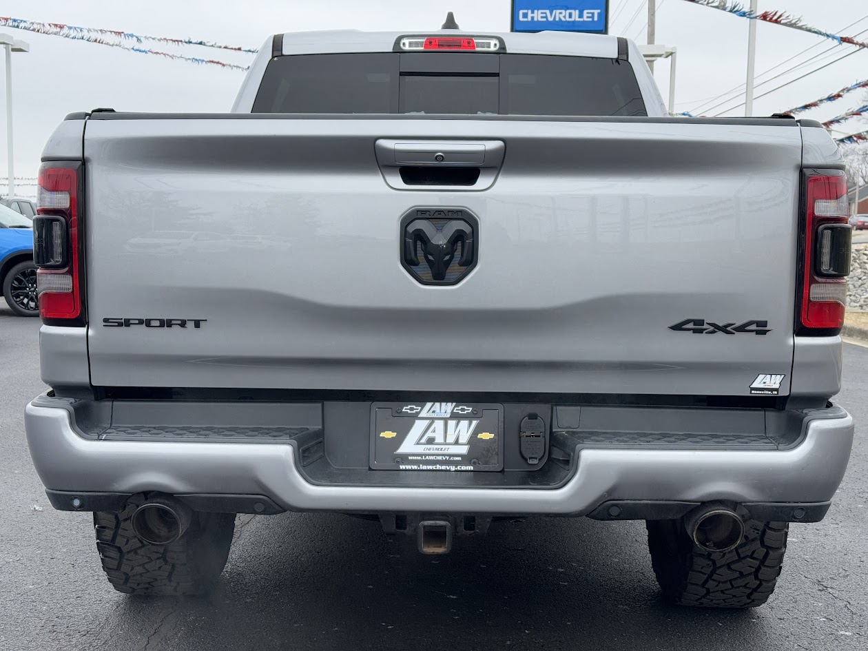 2019 Ram 1500 Vehicle Photo in BOONVILLE, IN 47601-9633