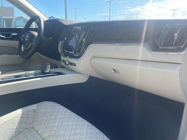 2022 Volvo XC60 Vehicle Photo in Grapevine, TX 76051