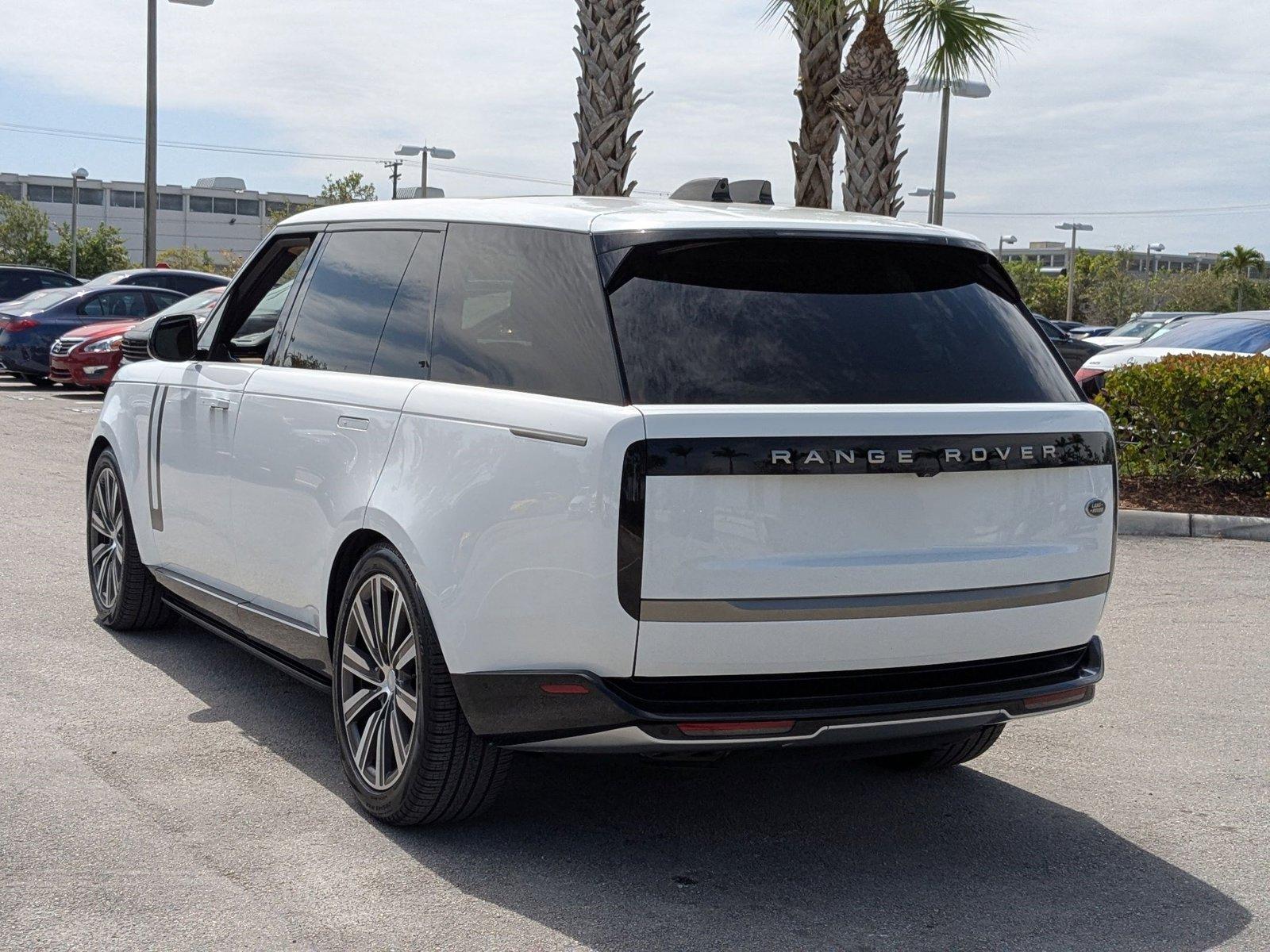 2023 Land Rover Range Rover Vehicle Photo in Miami, FL 33169