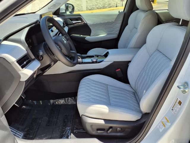 2025 Mitsubishi Outlander Vehicle Photo in Tampa, FL 33612