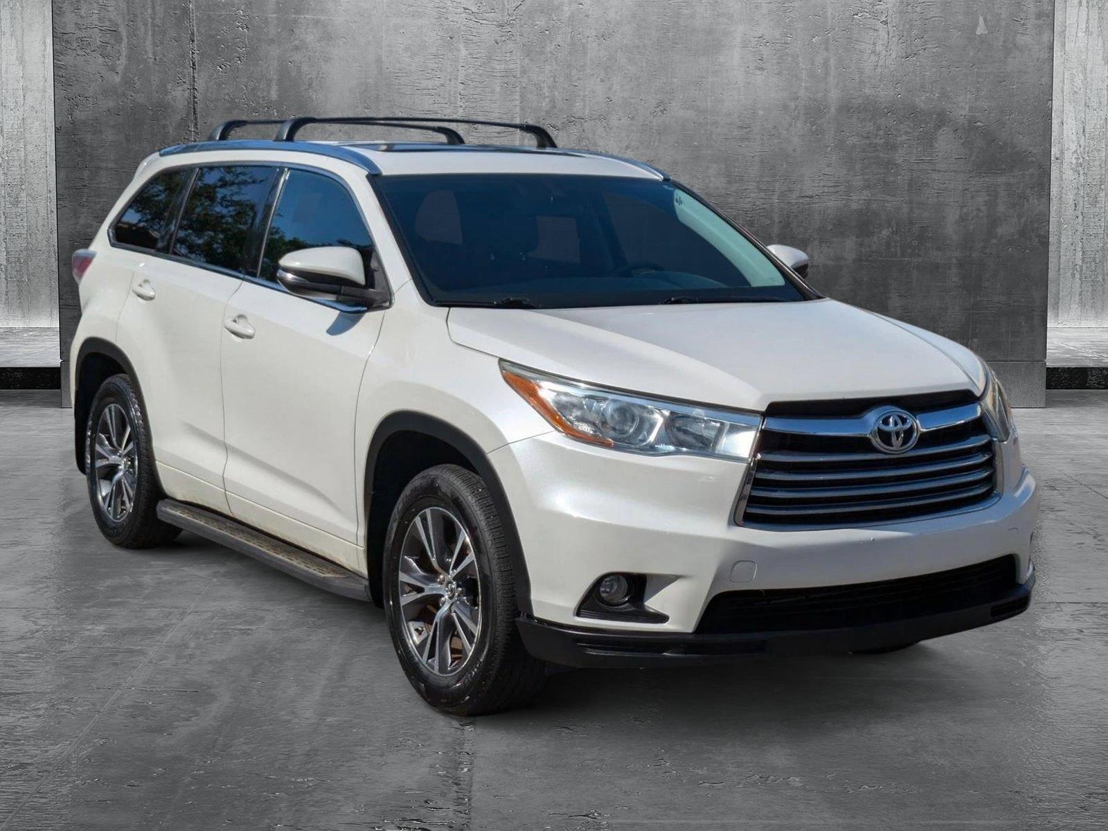 2016 Toyota Highlander Vehicle Photo in Tampa, FL 33614