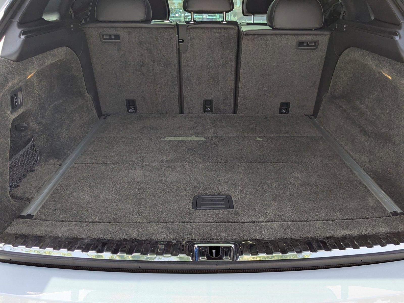 2022 Bentley Bentayga Vehicle Photo in Pompano Beach, FL 33064