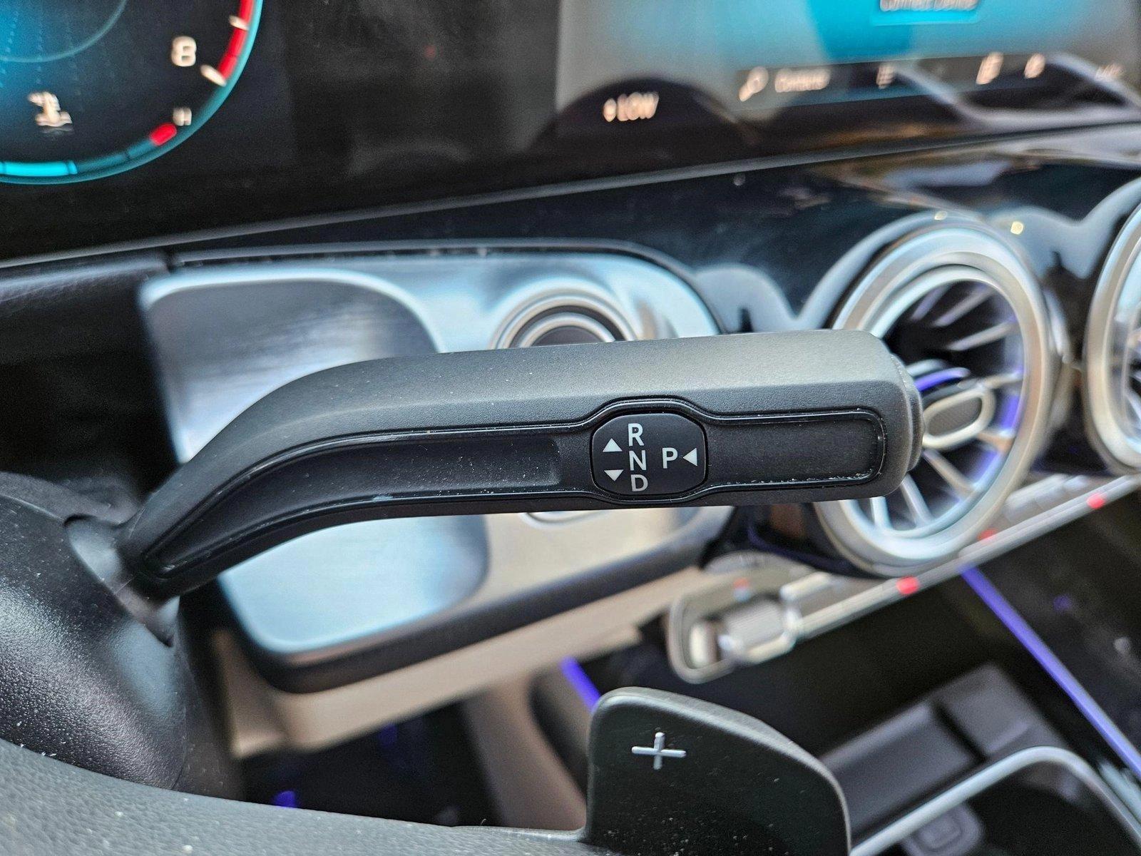 2022 Mercedes-Benz GLB Vehicle Photo in Pembroke Pines , FL 33027
