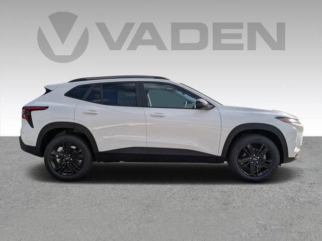 2025 Chevrolet Trax Vehicle Photo in BRUNSWICK, GA 31525-1881