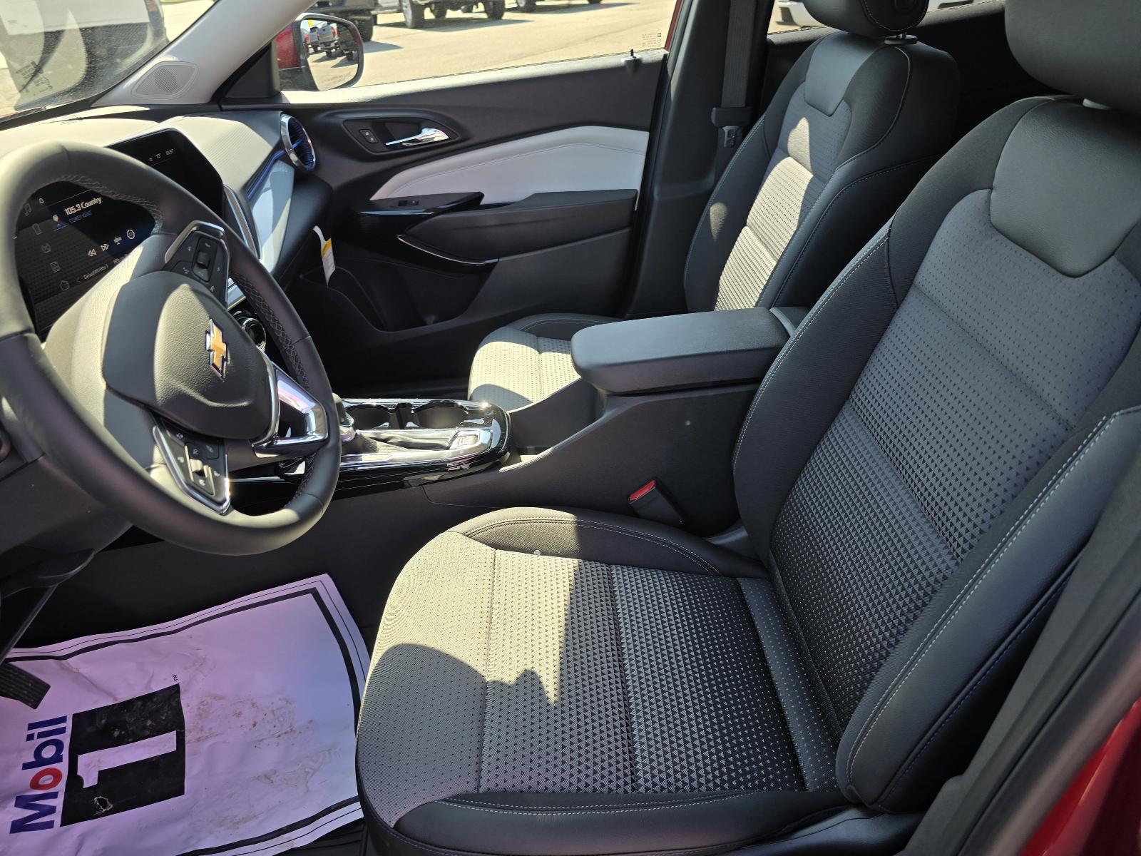 2025 Chevrolet Trax Vehicle Photo in Rolla, MO 65401