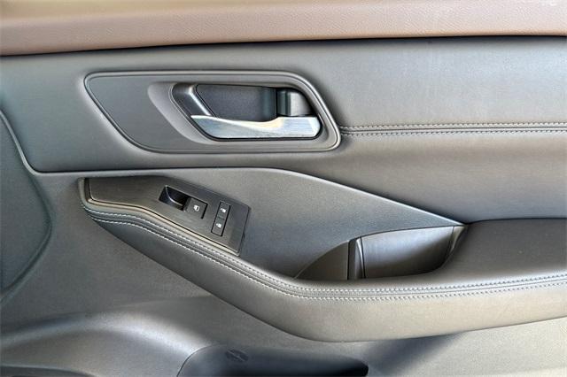 2022 Nissan Rogue Vehicle Photo in ELK GROVE, CA 95757-8703
