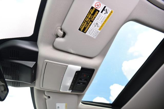 2025 Nissan Rogue Vehicle Photo in Ballwin, MO 63011