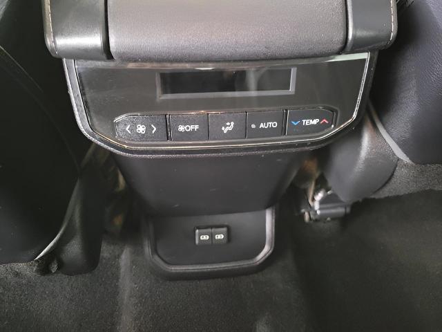 2023 Toyota Highlander Vehicle Photo in Oshkosh, WI 54904