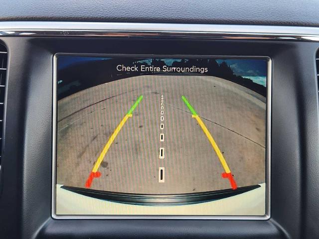 2017 Jeep Grand Cherokee Vehicle Photo in DENTON, TX 76210-9321