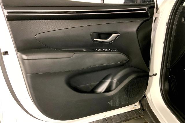 2023 Hyundai SANTA CRUZ Vehicle Photo in Lees Summit, MO 64086