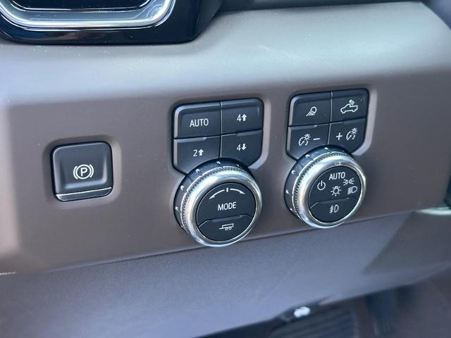 2026 GMC Sierra 1500 Vehicle Photo in COLUMBIA, MO 65203-3903