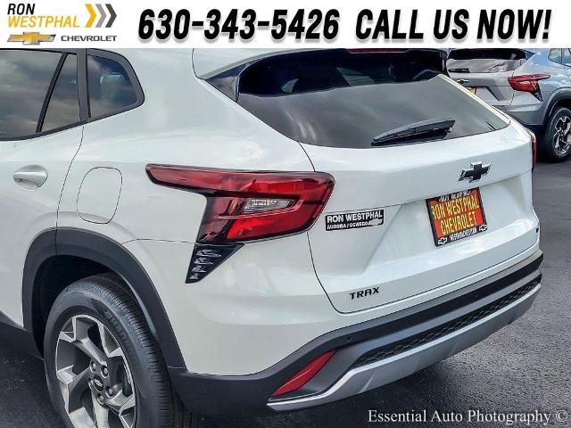 2025 Chevrolet Trax Vehicle Photo in AURORA, IL 60503-9326