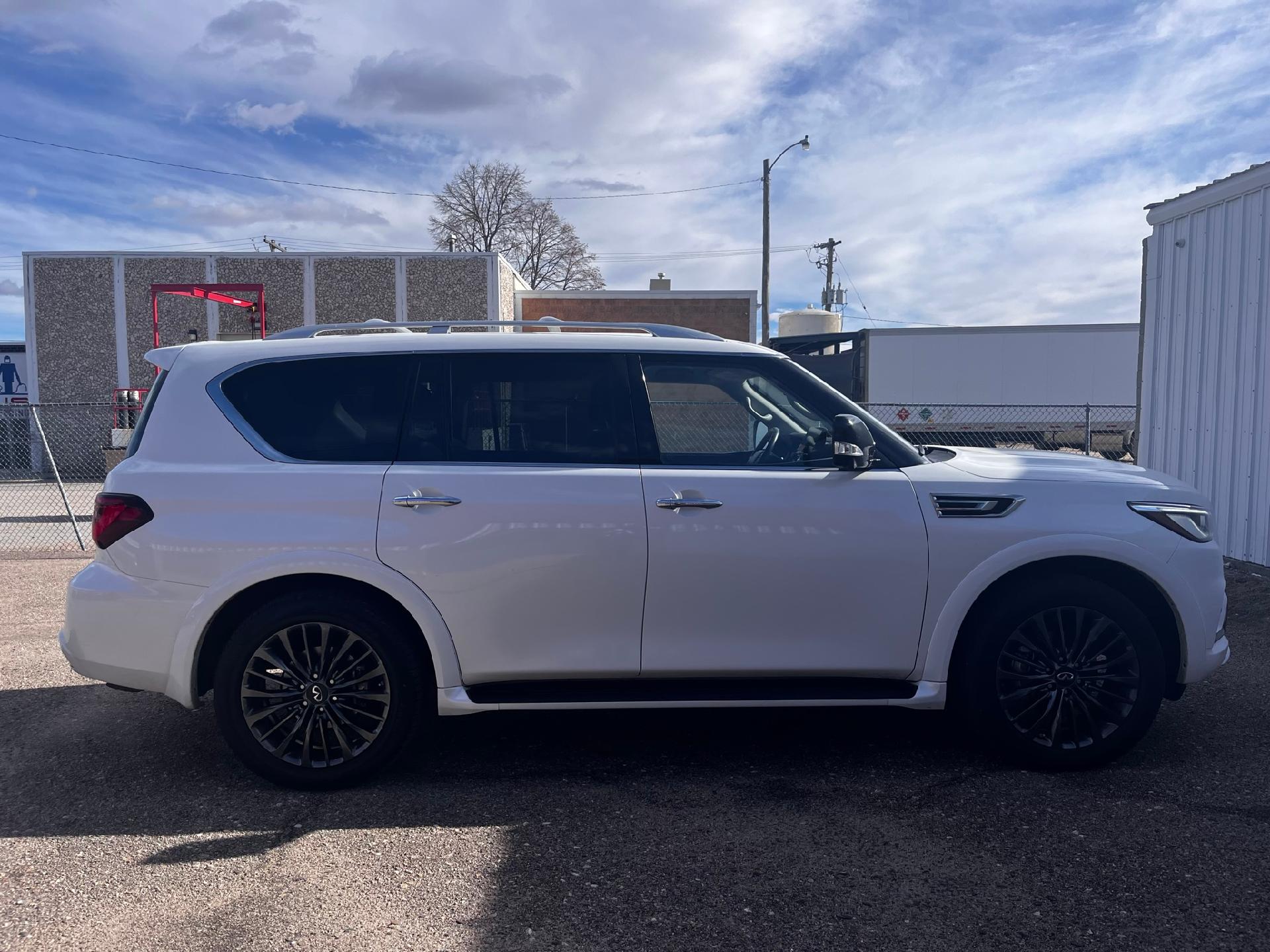 Used 2022 INFINITI QX80 PREMIUM SELECT 4WD with VIN JN8AZ2AE1N9290756 for sale in Sidney, NE