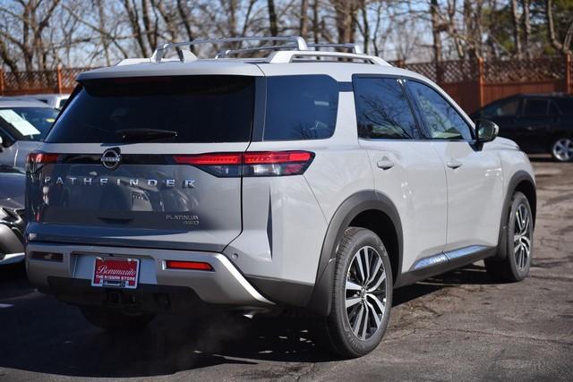 2025 Nissan Pathfinder Vehicle Photo in Ballwin, MO 63011