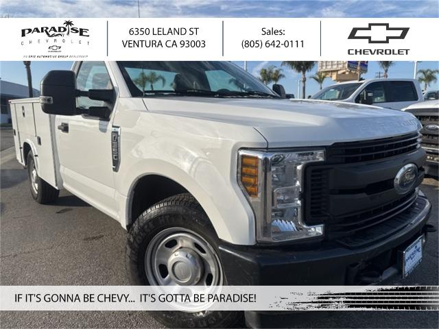 2019 Ford Super Duty F-350 SRW Vehicle Photo in VENTURA, CA 93003-8585