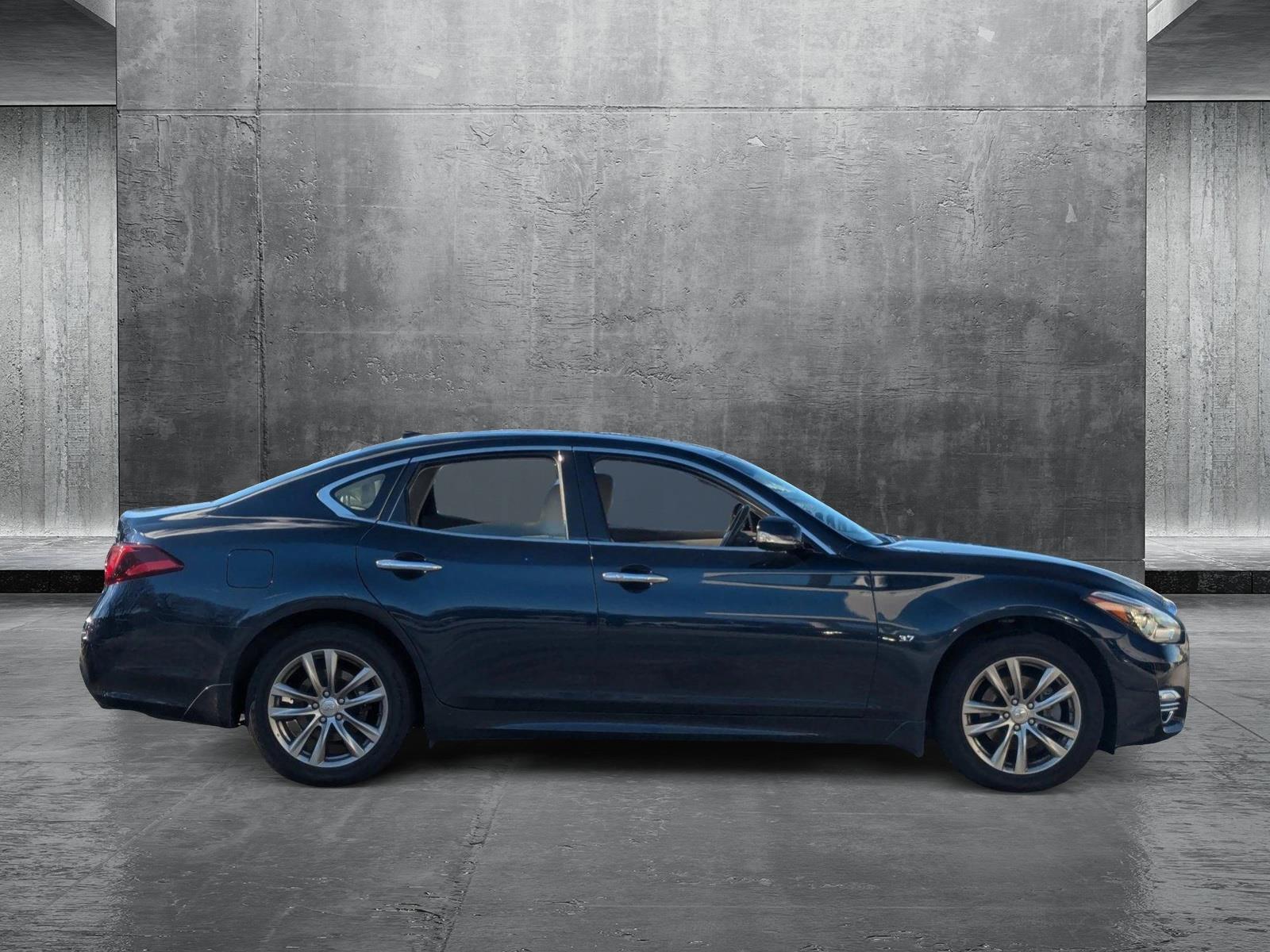 2015 INFINITI Q70 Vehicle Photo in Towson, MD 21204