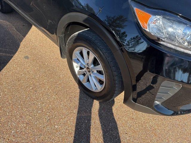 Used 2019 Kia Sorento LX with VIN 5XYPG4A32KG504024 for sale in Jackson, MS