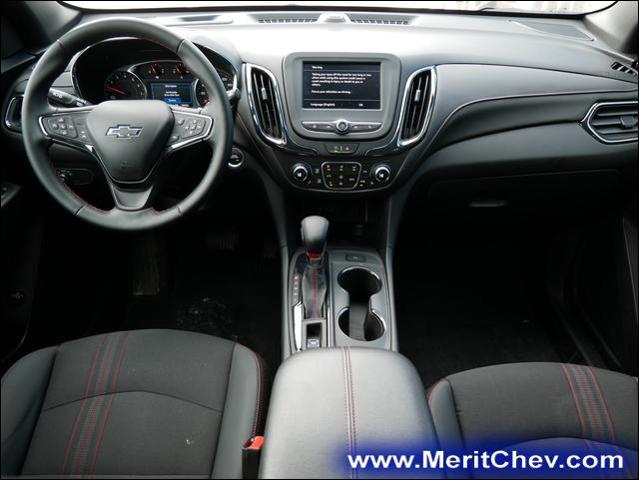 2024 Chevrolet Equinox Vehicle Photo in MAPLEWOOD, MN 55119-4794