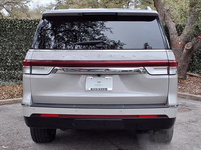 2024 Lincoln Navigator Vehicle Photo in San Antonio, TX 78230-1001