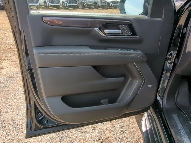 2025 GMC Yukon XL Vehicle Photo in ALBERTVILLE, AL 35950-0246