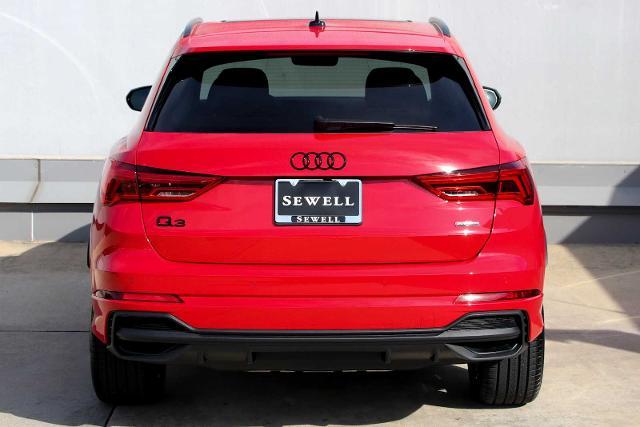 2025 Audi Q3 Vehicle Photo in SUGAR LAND, TX 77478