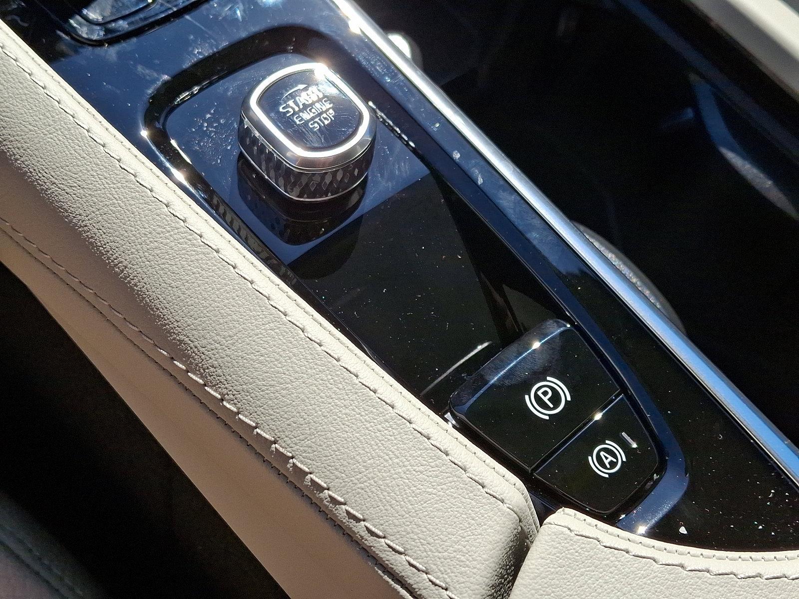 2025 Volvo XC90 Vehicle Photo in Trevose, PA 19053