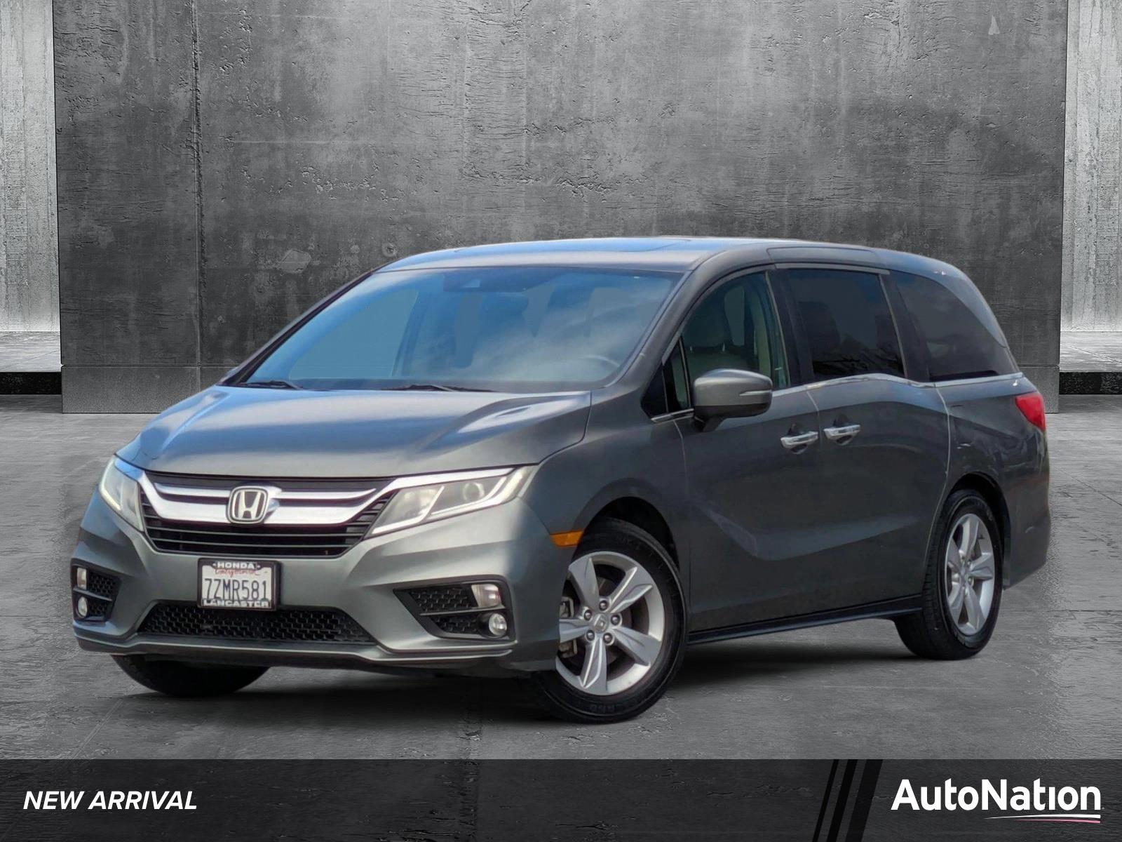 2018 Honda Odyssey Vehicle Photo in Valencia, CA 91355-1794