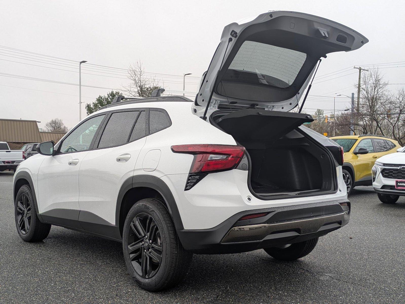 2025 Chevrolet Trax Vehicle Photo in LAUREL, MD 20707-4697