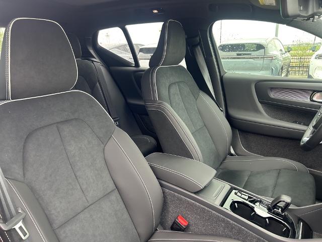 2025 Volvo XC40 Vehicle Photo in Grapevine, TX 76051