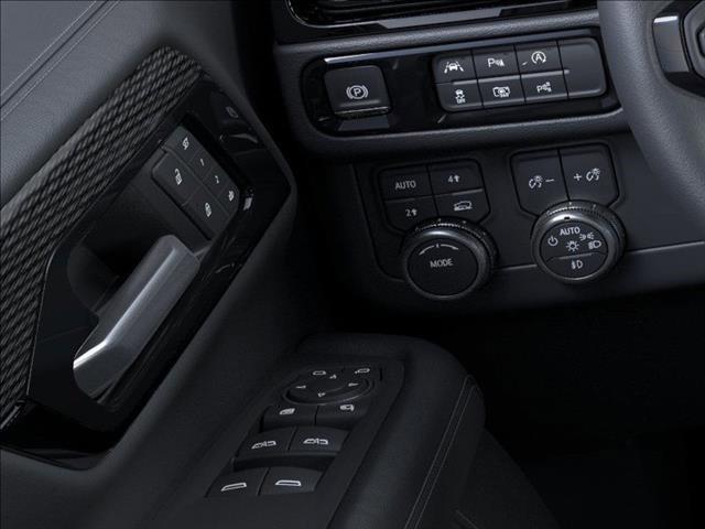 2025 GMC Yukon Vehicle Photo in EMPORIA, VA 23847-1235