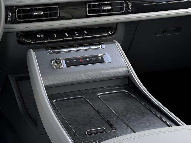 2025 Lincoln Aviator Vehicle Photo in Neenah, WI 54956