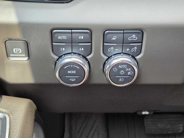 2023 GMC Sierra 1500 Vehicle Photo in DENTON, TX 76210-9321