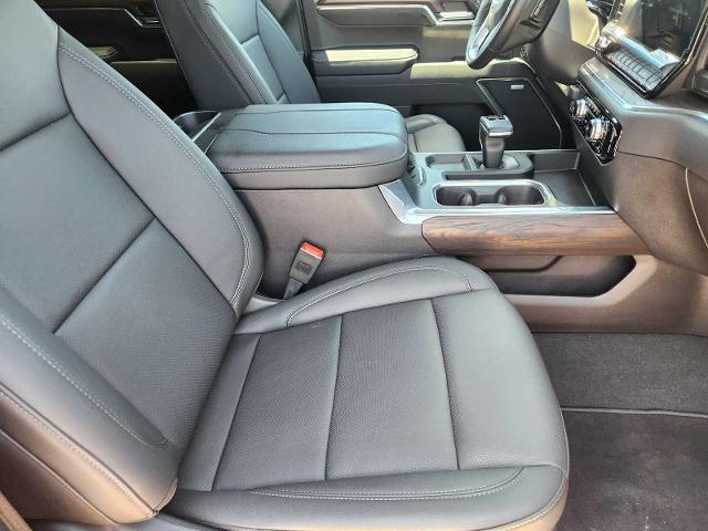 2024 GMC Sierra 1500 Vehicle Photo in DENTON, TX 76210-9321