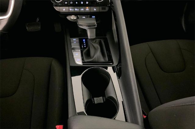 2023 Hyundai ELANTRA Vehicle Photo in Lees Summit, MO 64086