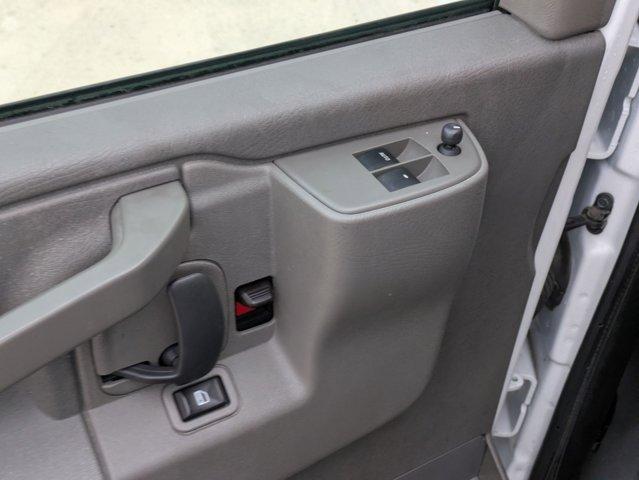 2023 Chevrolet Express Cargo 2500 Vehicle Photo in SELMA, TX 78154-1460