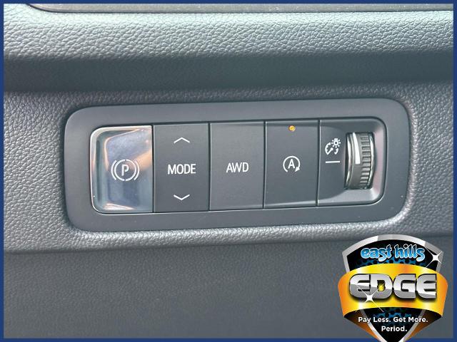 2024 Chevrolet Traverse Vehicle Photo in Roslyn, NY 11576