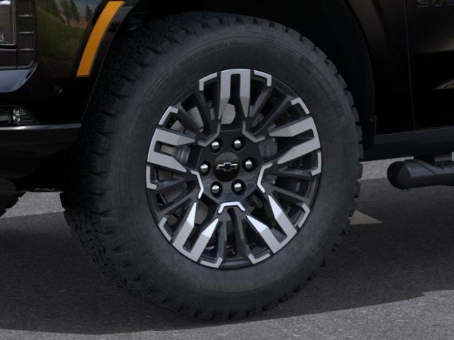 2025 Chevrolet Suburban Vehicle Photo in Roslyn, NY 11576