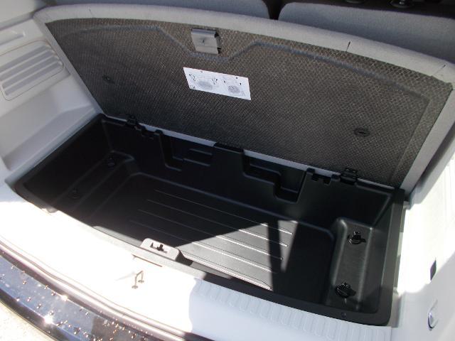 2026 GMC Acadia Vehicle Photo in LOWELL, MA 01852-4336