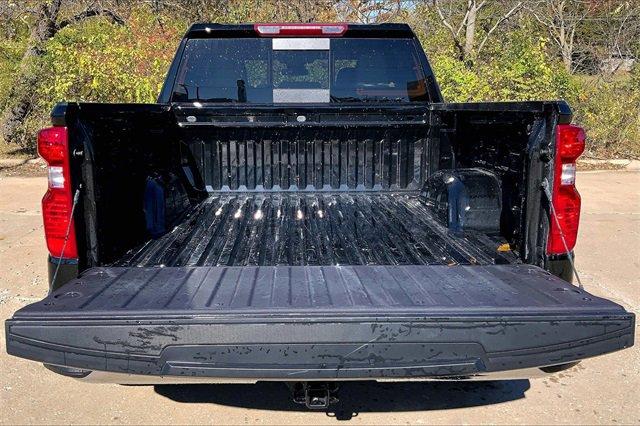 2024 Chevrolet Silverado 1500 Vehicle Photo in KANSAS CITY, MO 64114-4502