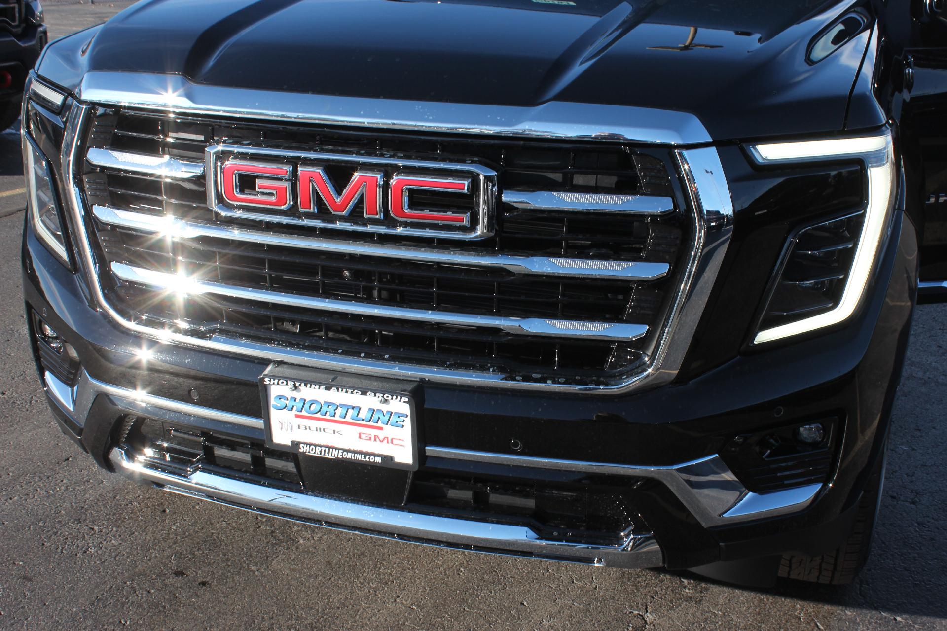 2025 GMC Yukon Vehicle Photo in AURORA, CO 80012-4011