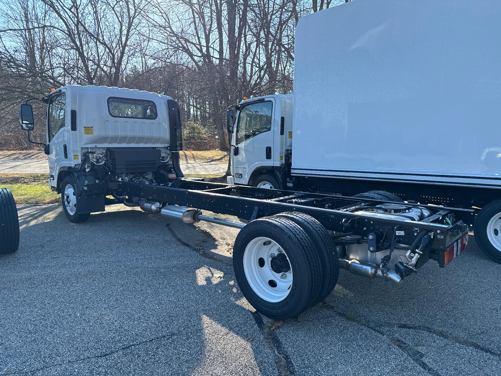 2025 Chevrolet Low Cab Forward 4500 Vehicle Photo in SOUTH PORTLAND, ME 04106-1997