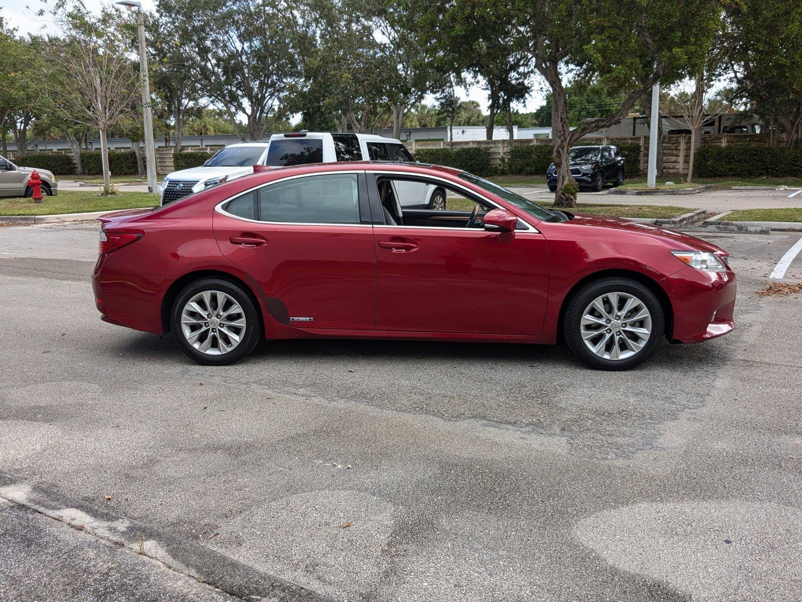 2015 Lexus ES 300h Vehicle Photo in West Palm Beach, FL 33417