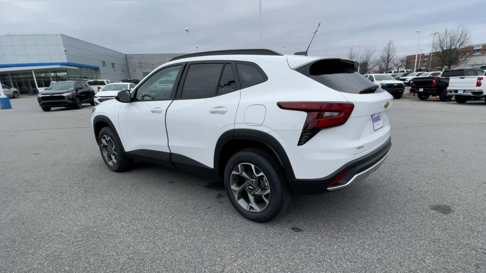 2025 Chevrolet Trax Vehicle Photo in BENTONVILLE, AR 72712-4322