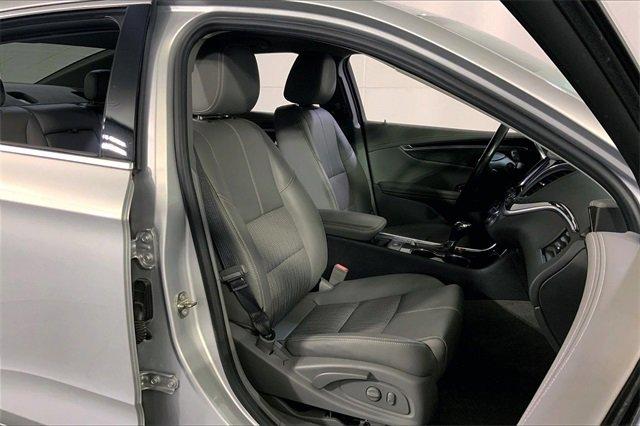 2019 Chevrolet Impala Vehicle Photo in INDEPENDENCE, MO 64055-1314