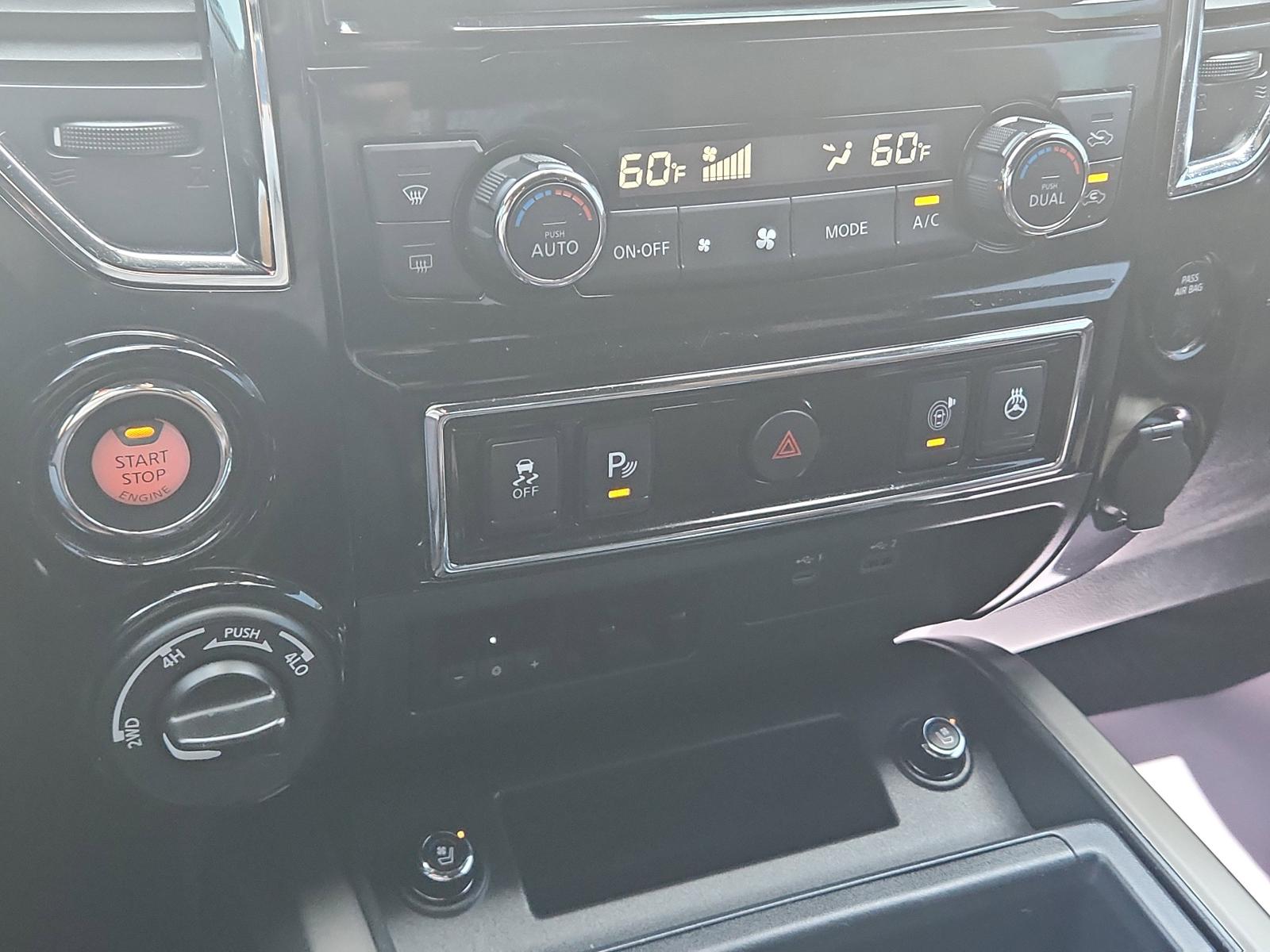 2021 Nissan Titan Vehicle Photo in Albuquerque, NM 87110