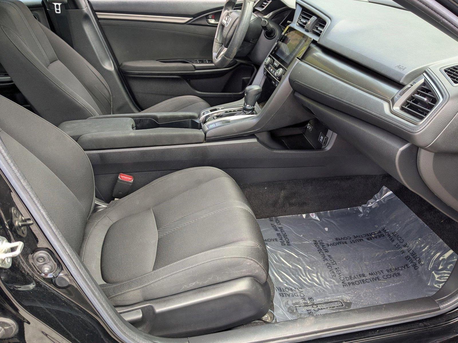 2017 Honda Civic Hatchback Vehicle Photo in PEMBROKE PINES, FL 33024-6534
