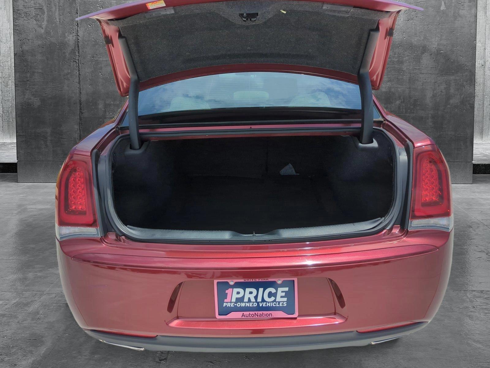2018 Chrysler 300 Vehicle Photo in Pembroke Pines, FL 33027