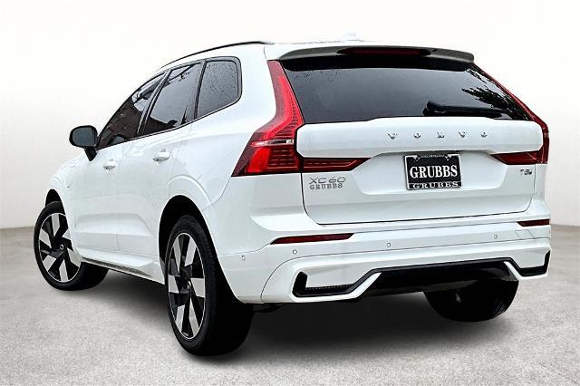 2025 Volvo XC60 Plug-In Hybrid Vehicle Photo in Houston, TX 77007